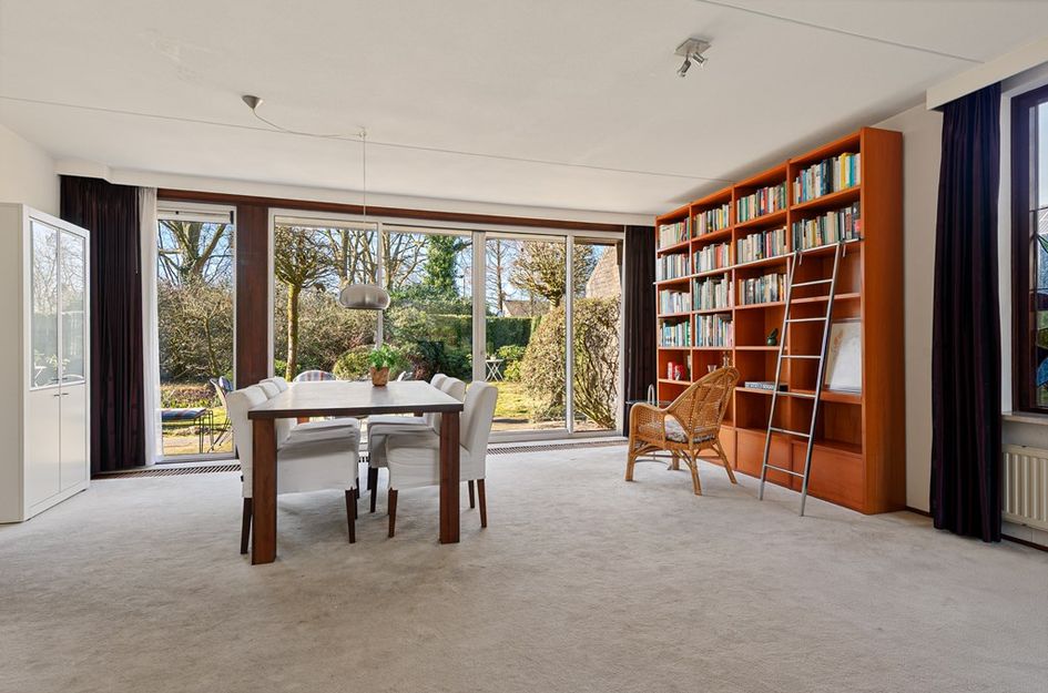 Dom Paul Bellotweg 2