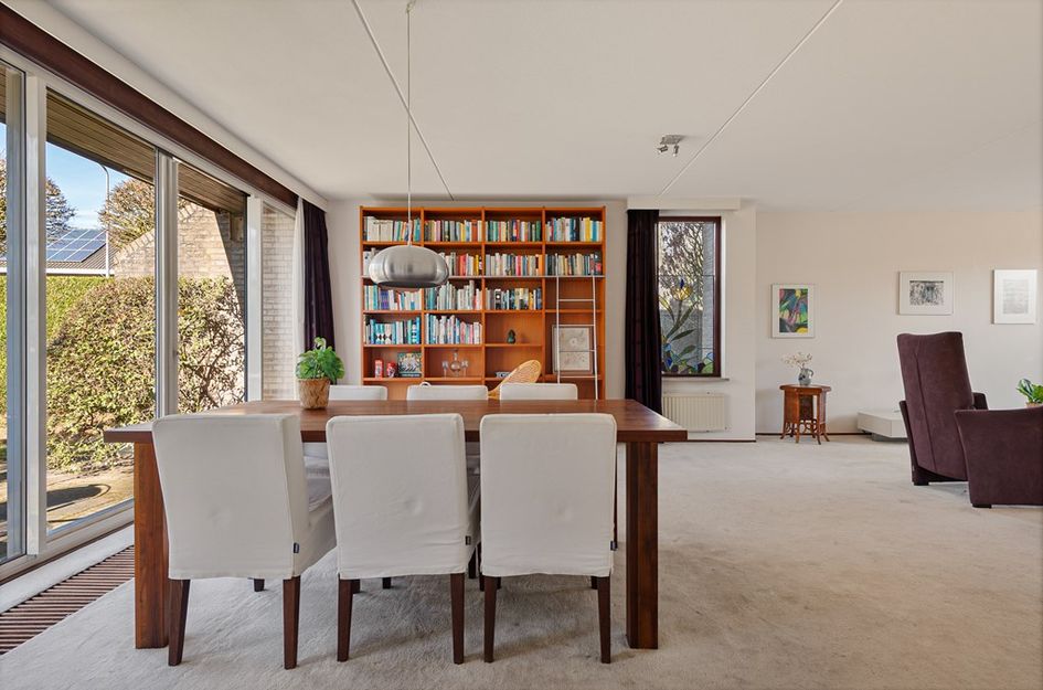 Dom Paul Bellotweg 2