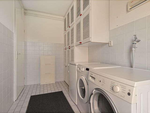 Dom Paul Bellotweg 2, Eindhoven