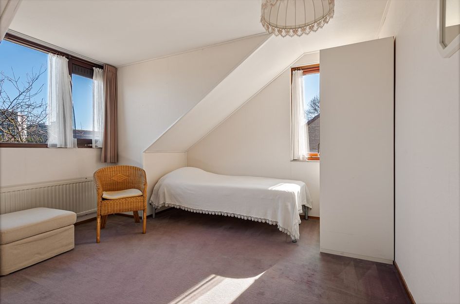 Dom Paul Bellotweg 2