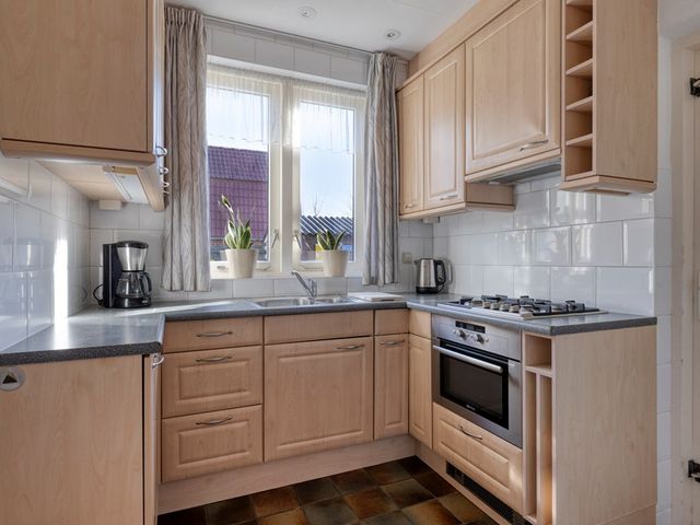 Nico Kolenbergstraat 18, Lutjebroek