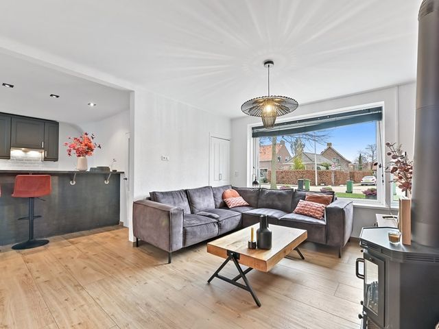 Huis te Veldelaan 29, Maasland