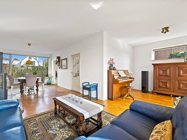 Koningin Julianaweg 20, Maasland