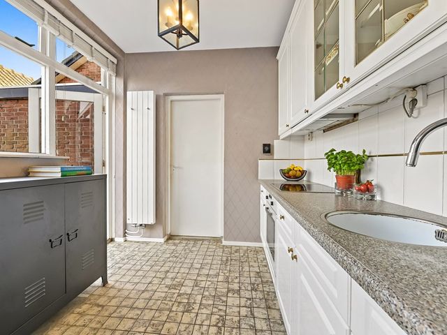 Koningin Julianaweg 20, Maasland