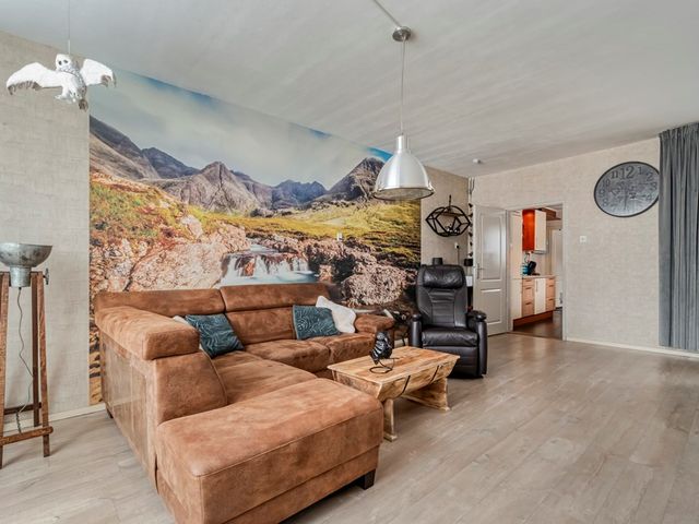 Meidoornstraat 54, Lutten