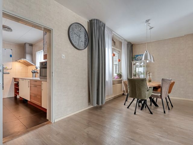 Meidoornstraat 54, Lutten