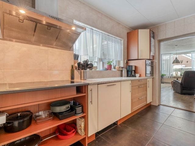 Meidoornstraat 54, Lutten