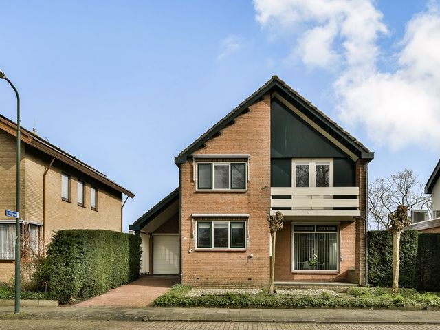 Pauwtjesmolen 4, Hardinxveld-Giessendam