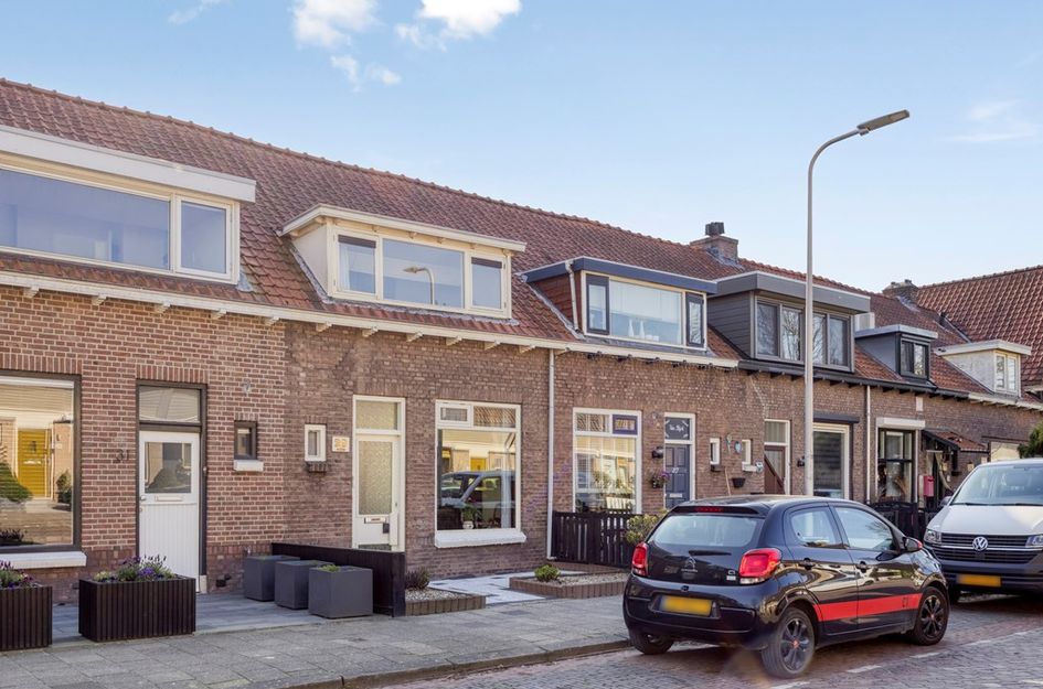 Emmastraat 29