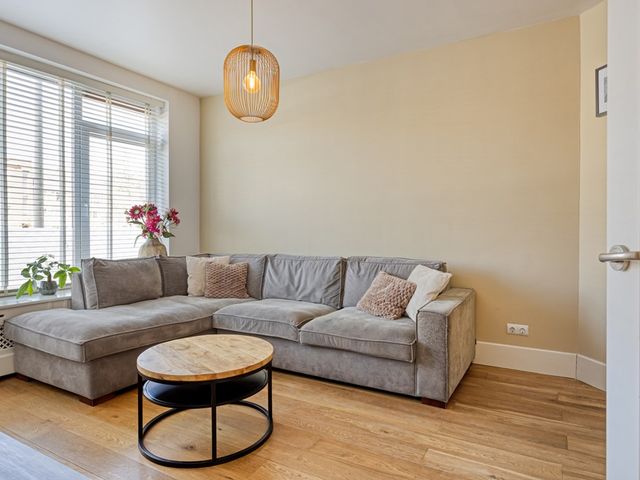 Veenendaalkade 256, 's-Gravenhage