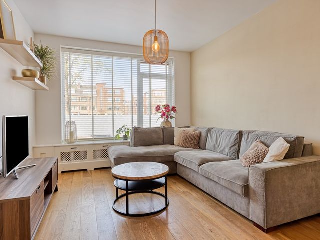 Veenendaalkade 256, 's-Gravenhage