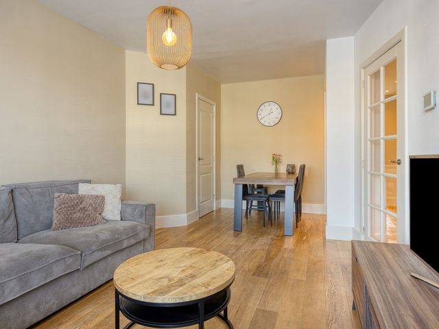 Veenendaalkade 256, 's-Gravenhage