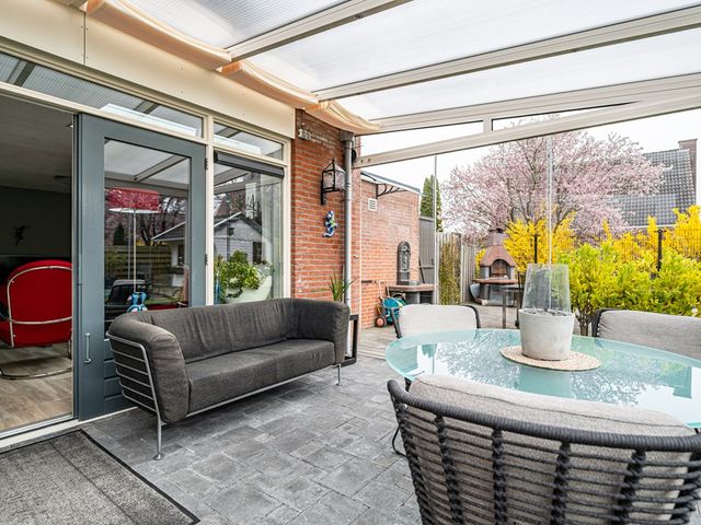 Schouwen 64, Emmeloord