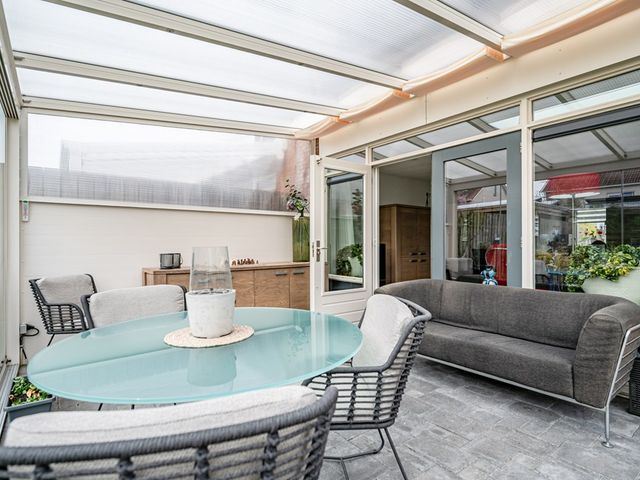 Schouwen 64, Emmeloord