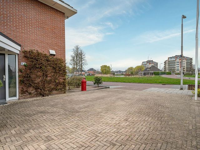 Schouwen 64, Emmeloord