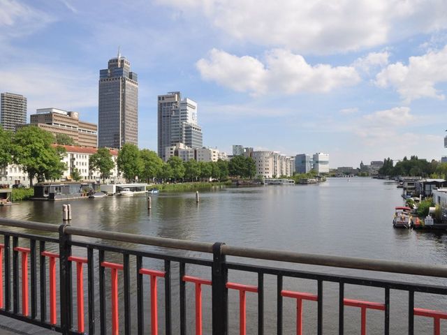 Omval 399, Amsterdam