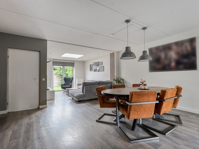 Boterbloem 132, Hardenberg