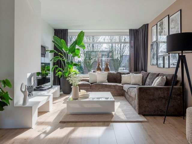 Zwaluwlaan 148, Bussum