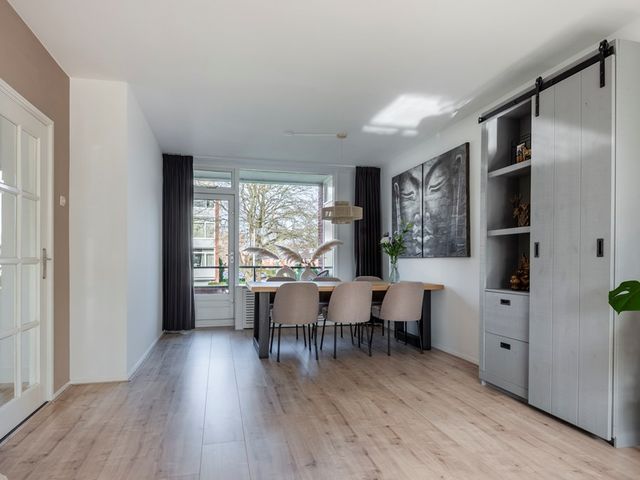 Zwaluwlaan 148, Bussum