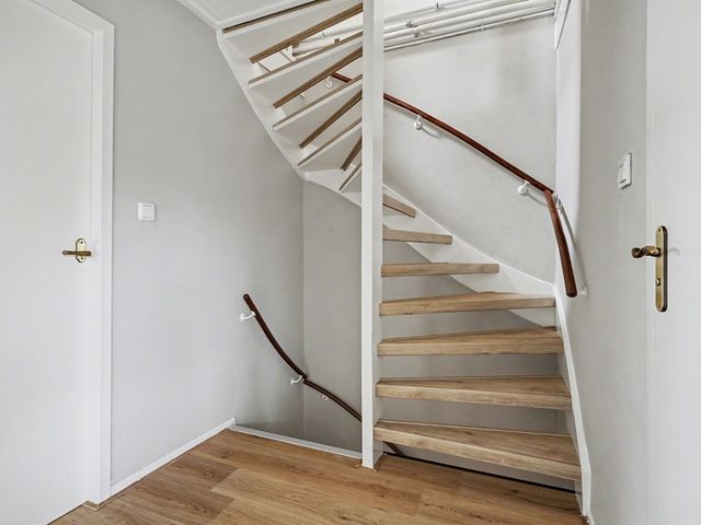 Julianastraat 90, Strijen