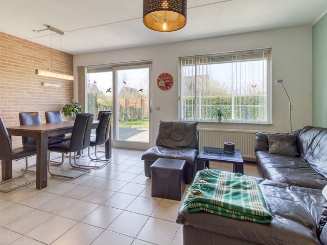 Crox Houcke 49, Nieuwvliet