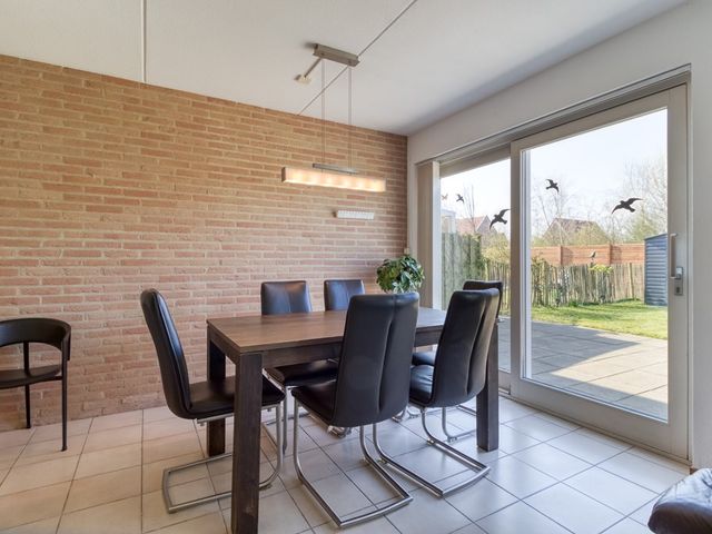 Crox Houcke 49, Nieuwvliet