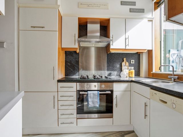 Convivastraat 1, 's-Gravenhage