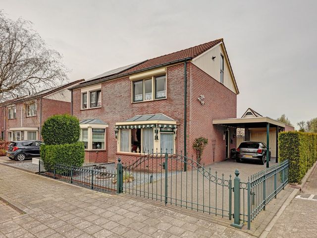 Kennedystraat 1, Millingen aan de Rijn