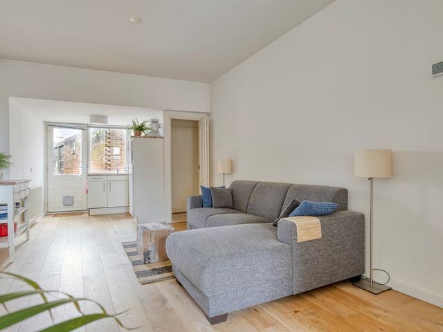 Doeslaan 6, Leiderdorp