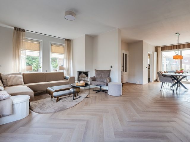 Dwarssplitting 1, Stadskanaal