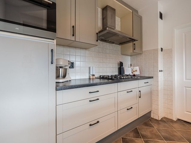 Dwarssplitting 1, Stadskanaal