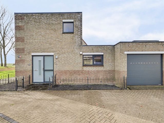 Mina Krüseman-erf 130, Dordrecht