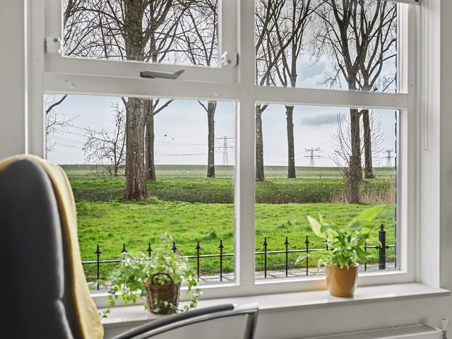 Mina Krüseman-erf 130, Dordrecht