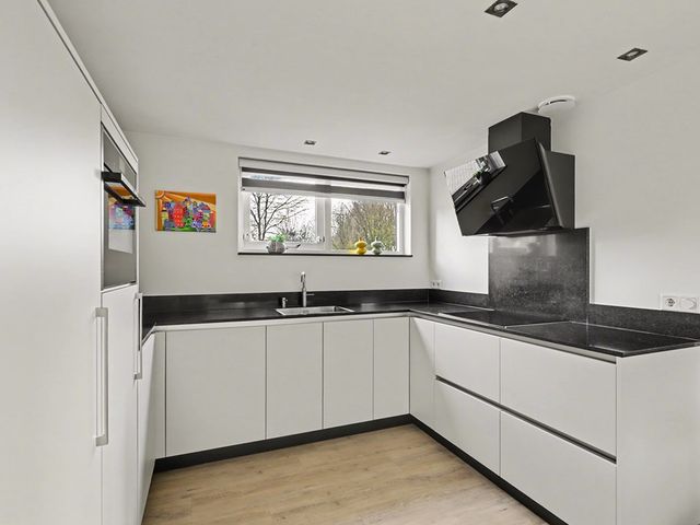 Mina Krüseman-erf 130, Dordrecht