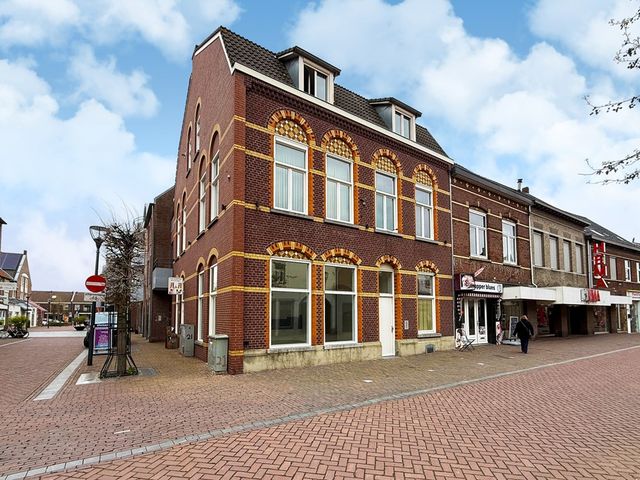 Bovenste straat 51, Echt