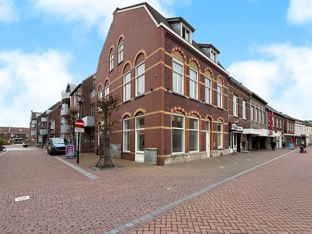 Bovenste straat 51, Echt