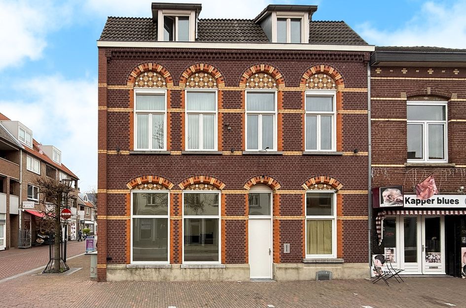 Bovenste straat 51