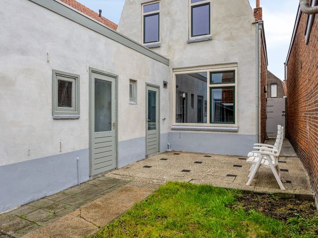 Axelsestraat 105, Terneuzen