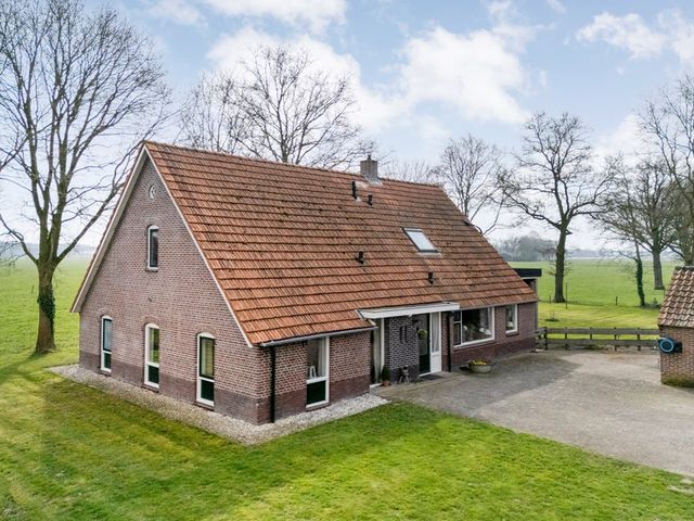 Noord-Oosterweg 15, Radewijk