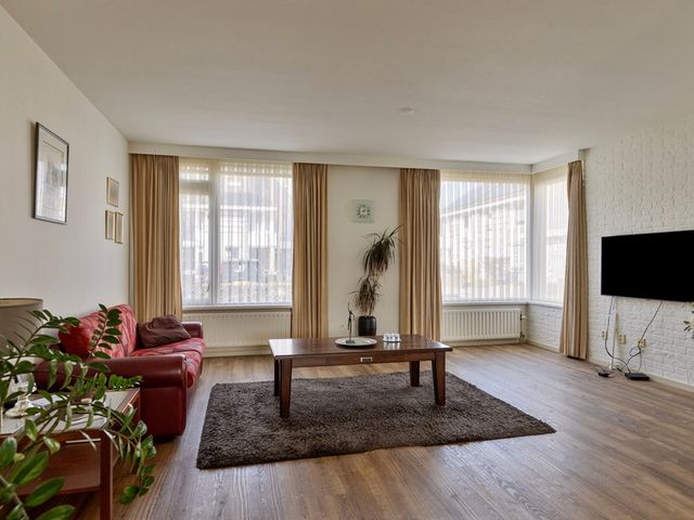 Anna Blamanstraat 12, Schijndel