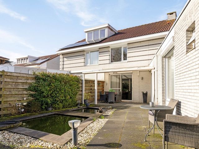 Anna Blamanstraat 12, Schijndel