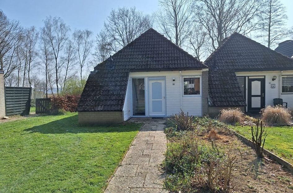Zwembadweg 2B65G