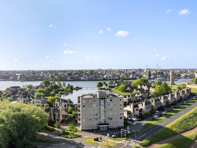 Krammer 44, Zwijndrecht