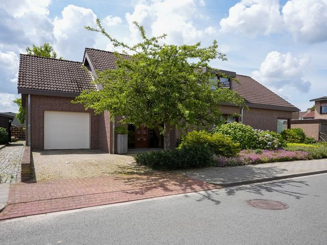 Wattstraat 8, Landgraaf
