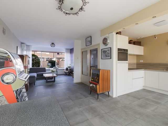 Essenlaan 10, Ouderkerk aan den IJssel