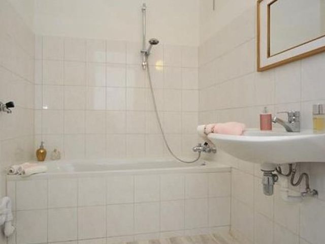 Dignaland , Den Haag