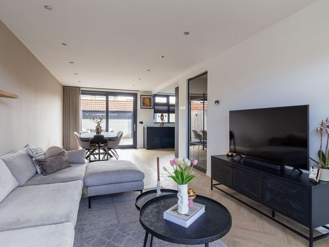 Oude Gest 6, Bunschoten-Spakenburg