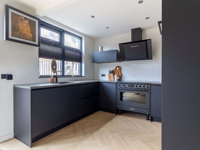 Oude Gest 6, Bunschoten-Spakenburg