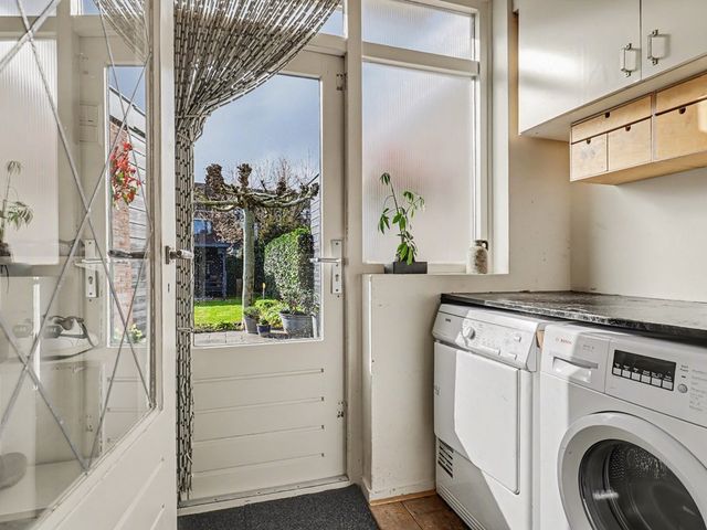 Koningin Julianastraat 4, Lienden