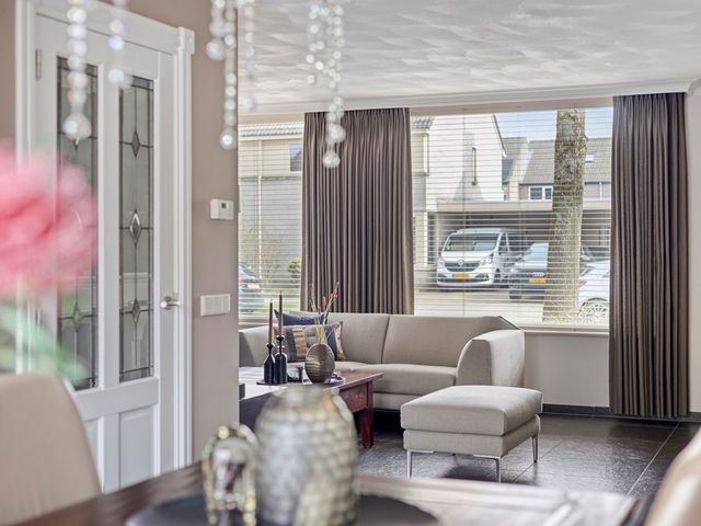 Bartokstraat 32, Schijndel